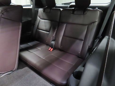 Used 2026 Ford Explorer Platinum AWD/4WD image 15