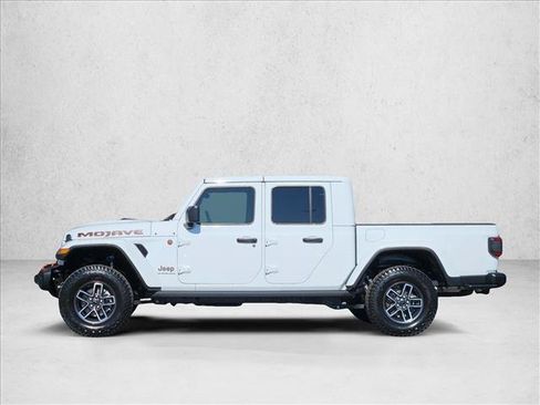 Used 2025 Jeep Gladiator Mojave AWD/4WD image 5