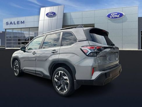 Used 2025 Subaru Forester Limited AWD/4WD image 4