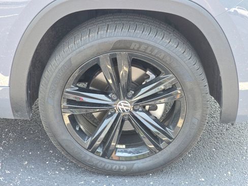 Used 2023 Volkswagen Atlas Cross Sport SEL R-Line AWD/4WD image 11