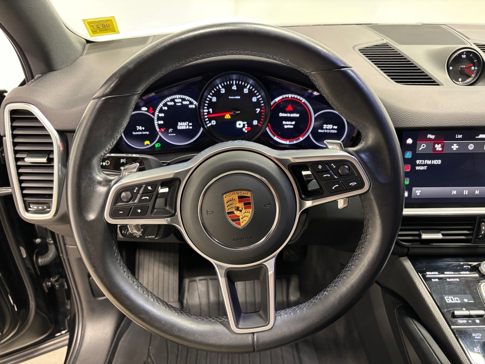 Used 2023 Porsche Cayenne Platinum Edition AWD/4WD image 17