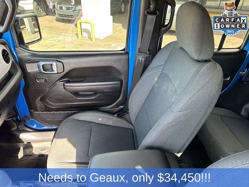 Used 2025 Jeep Wrangler Sport image 35