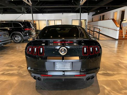 Used 2013 Ford Mustang Shelby GT500 image 4