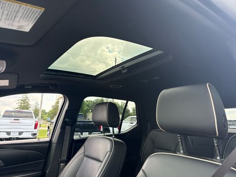 Certified 2023 Chevrolet Traverse Premier AWD/4WD image 10