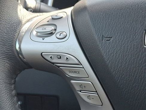 Used 2015 Nissan Murano SL w/ SL Technology Package image 17