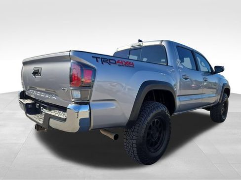 Used 2020 Toyota Tacoma TRD Off-Road AWD/4WD image 15