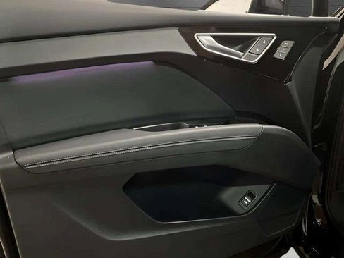 Used 2024 Audi Q4 e-tron Premium Plus w/ Premium Plus image 33