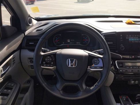 Used 2020 Honda Pilot Touring image 15