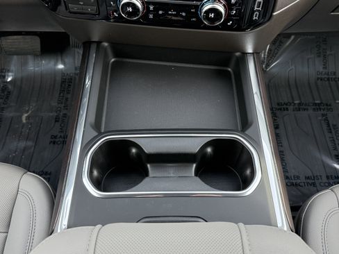 New 2026 GMC Sierra 3500 SLT w/ SLT Premium Package image 28