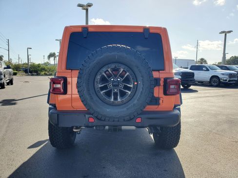 New 2025 Jeep Wrangler Unlimited Rubicon 392 image 7