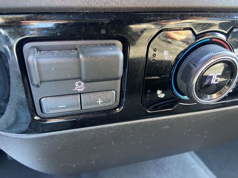 Certified 2022 Chevrolet Silverado 1500 RST w/ Z71 Off-Road Package image 12