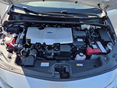 Used 2022 Toyota Prius Prime XLE FWD image 22