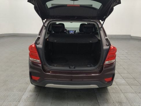 Used 2020 Chevrolet Trax LT w/ LT Convenience Package FWD image 29