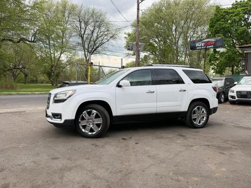 Used 2017 GMC Acadia Limited SLT image 5