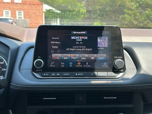 Certified 2023 Nissan Rogue SV AWD/4WD image 17