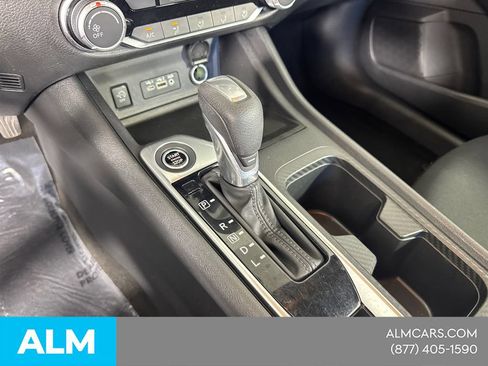 Used 2024 Nissan Sentra SV FWD image 34