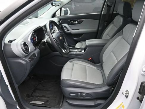 Used 2019 Chevrolet Blazer LT w/ Sun and Wheels Package AWD/4WD image 9