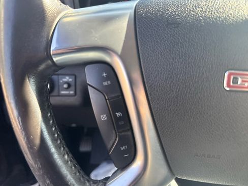 Used 2015 GMC Acadia SLE image 20