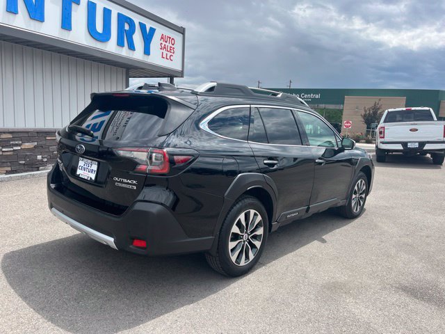 Used 2023 Subaru Outback Touring XT AWD/4WD image 11