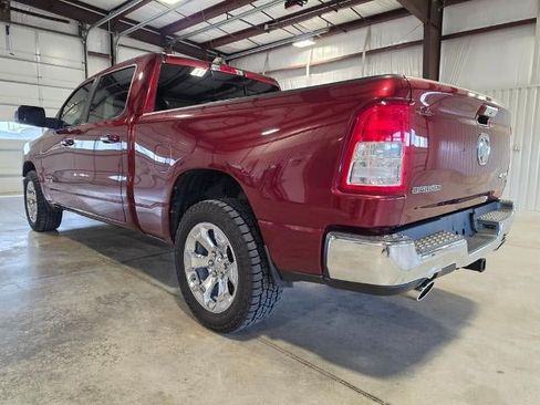 Used 2020 RAM 1500 4x4 Crew Cab image 3