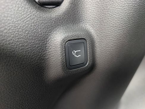 New 2026 Jeep Compass Trailhawk w/ Sun, Sound & Navigation Group image 39