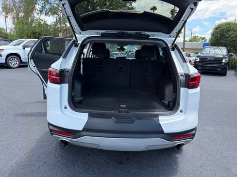 Used 2025 Chevrolet Blazer LT FWD image 16