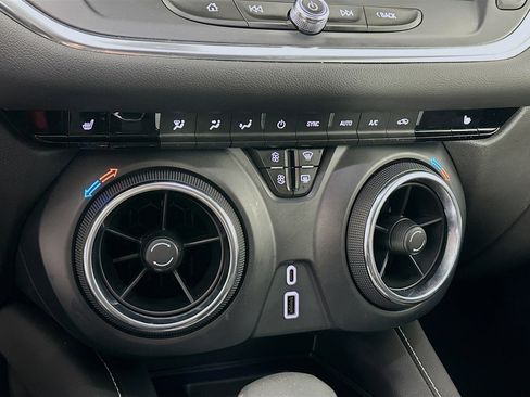 Used 2024 Chevrolet Blazer LT w/ Convenience Package image 24