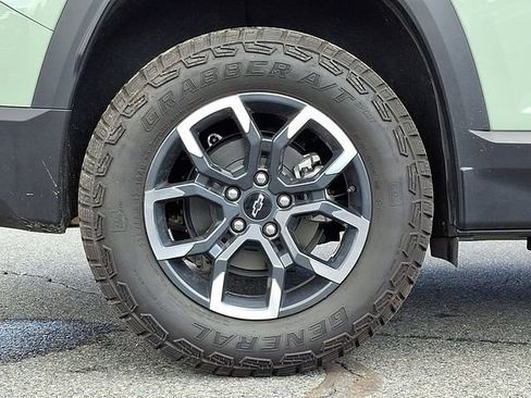 Certified 2026 Chevrolet Equinox ACTIV w/ Convenience Package III image 8