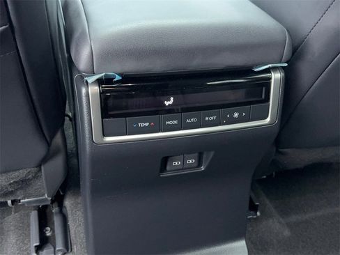 Used 2025 Lexus GX 550 w/ Accessory Package (2T) image 42