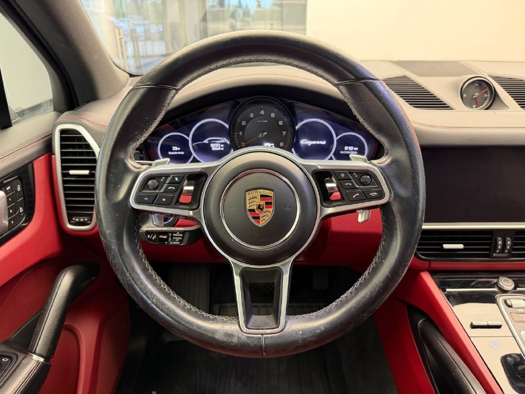 Used 2023 Porsche Cayenne Platinum Edition AWD/4WD image 13