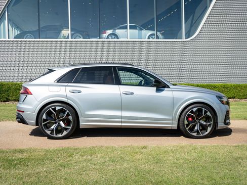 Certified 2024 Audi RS Q8 AWD/4WD image 17