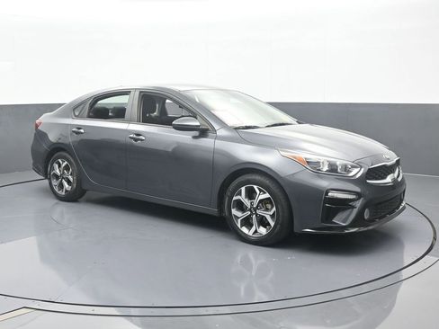Used 2021 Kia Forte LXS image 8
