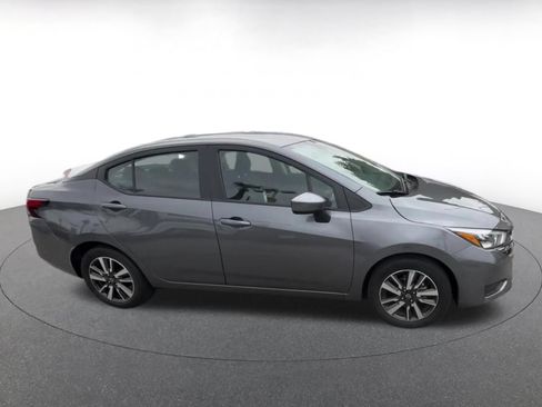 Used 2025 Nissan Versa SV FWD image 16