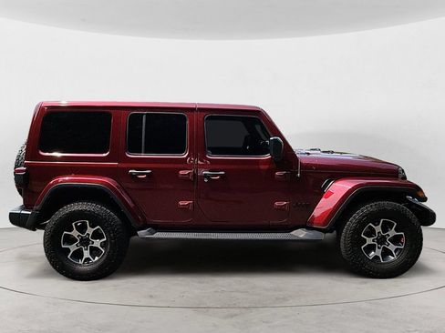 Used 2022 Jeep Wrangler Unlimited Sahara AWD/4WD image 4