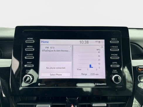 Used 2024 Toyota Camry SE image 30