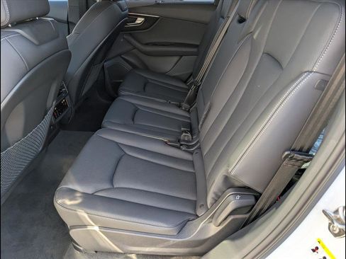 New 2026 Audi Q7 3.0T Premium Plus image 6