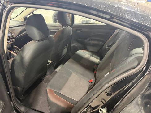 Used 2020 Nissan Versa SR w/ Convenience Package image 11