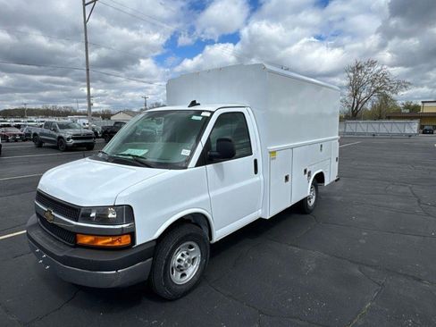 New 2026 Chevrolet Express 3500 w/ Power Convenience Package RWD image 8