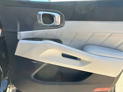 Certified 2023 Kia Sorento SX Prestige image 23