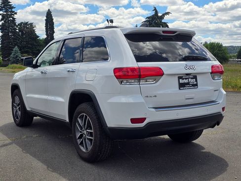 Used 2018 Jeep Grand Cherokee Limited AWD/4WD image 4