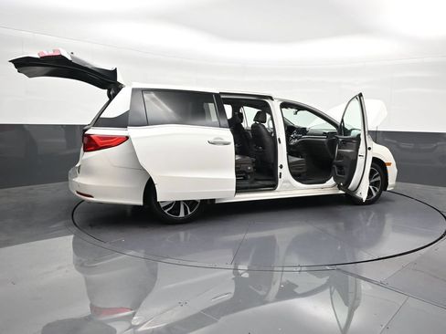 Used 2018 Honda Odyssey Elite image 31
