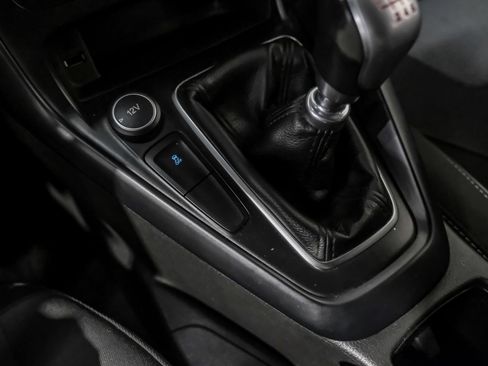 Used 2017 Ford Focus ST FWD image 25