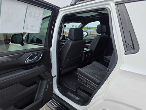 Used 2024 Chevrolet Tahoe RST w/ Luxury Package AWD/4WD image 15