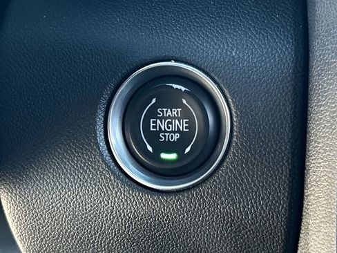 Used 2024 GMC Acadia Elevation FWD image 17