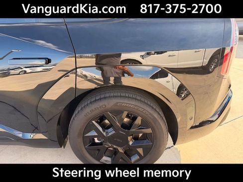 Certified 2026 Kia EV9 Land w/ Nightfall Edition Package AWD/4WD image 9