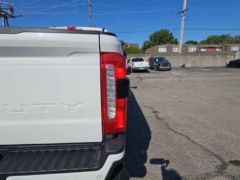 Used 2025 Ford F250 Lariat w/ Lariat Ultimate Package AWD/4WD image 34