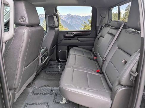 Used 2024 Chevrolet Silverado 3500 LTZ w/ LTZ Plus Package AWD/4WD image 20