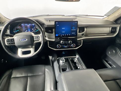 Used 2024 Ford Expedition XLT RWD image 29