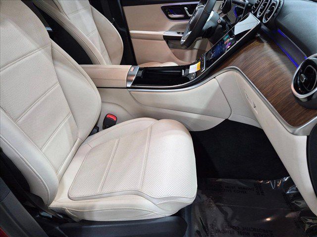 Used 2026 Mercedes-Benz GLC 300 image 21