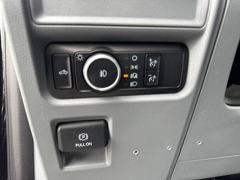 Used 2024 Ford F150 XLT image 17